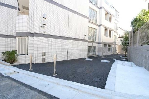 26/30 駐車場