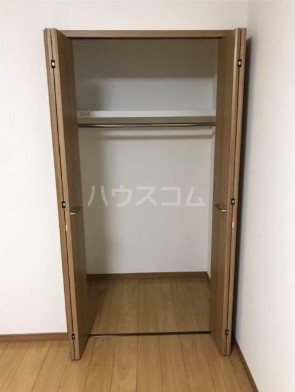 13/28 収納