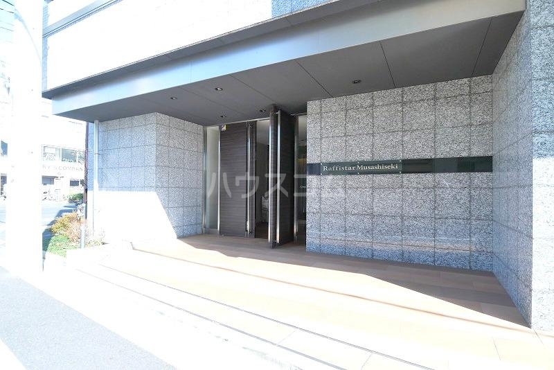 14/15 エントランス