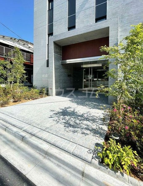 15/20 エントランス