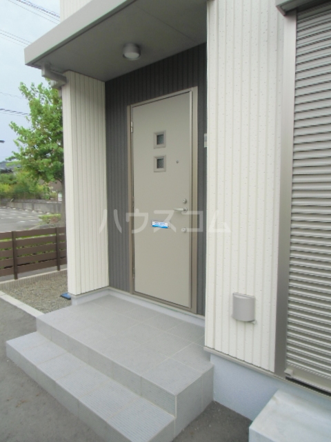 20/30 エントランス