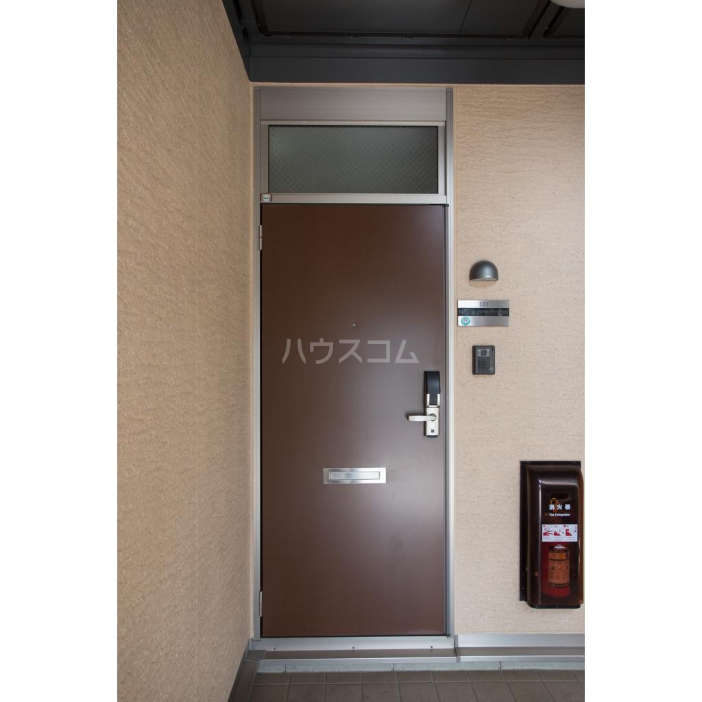 29/30 エントランス