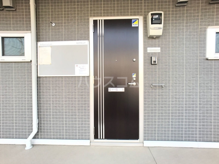 21/23 エントランス