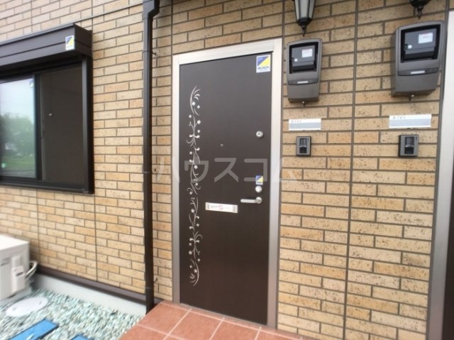 21/27 エントランス