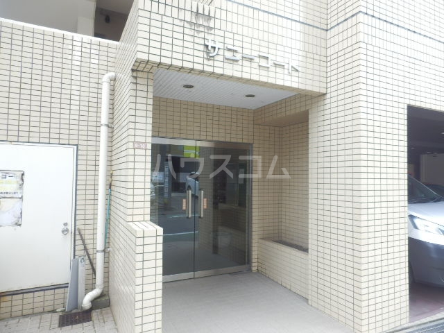 16/18 エントランス