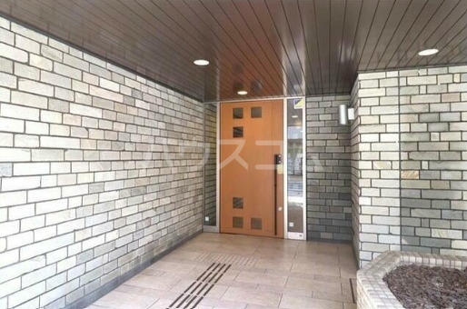 29/30 エントランス