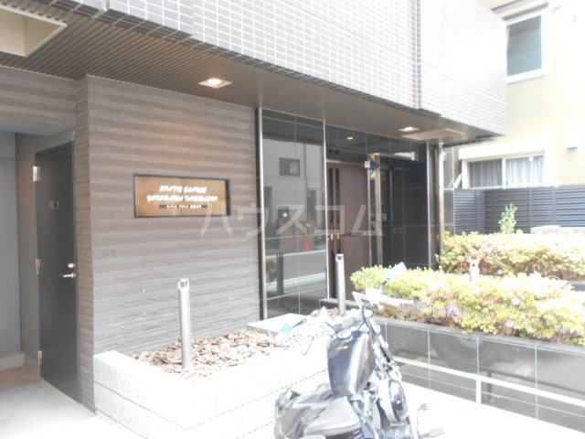 17/19 エントランス