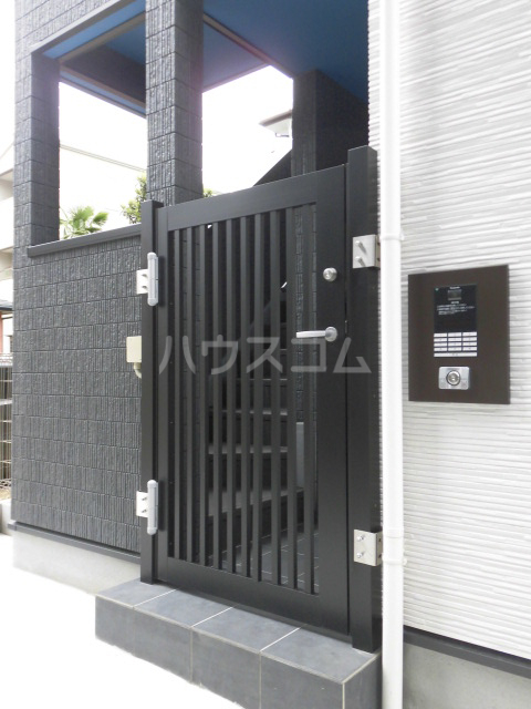 20/28 エントランス