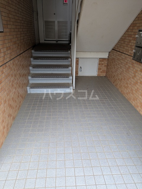 2/8 エントランス