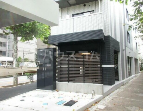 16/24 エントランス