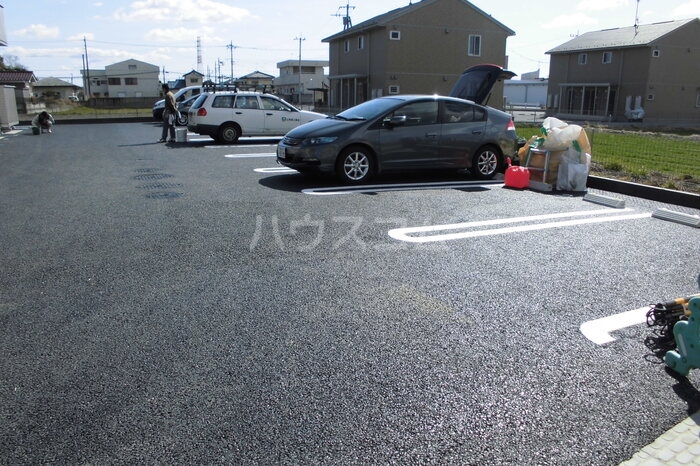 17/20 駐車場