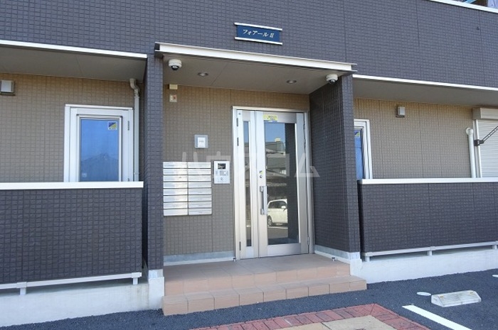 24/27 エントランス