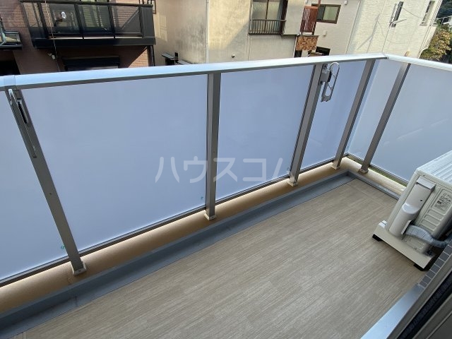 20/30 バルコニー