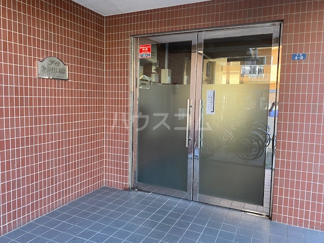 3/5 エントランス