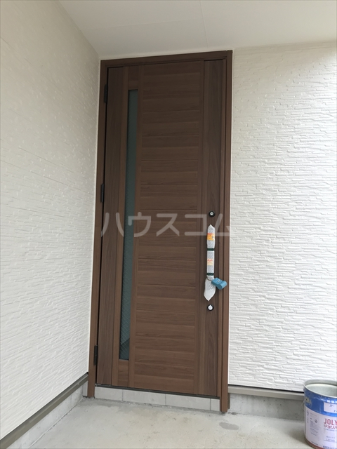 28/30 エントランス