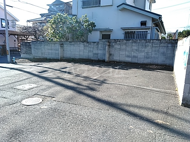 20/28 駐車場