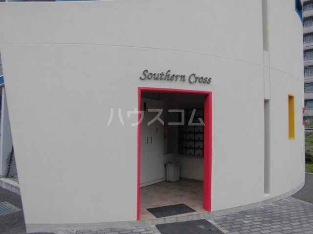 16/27 エントランス