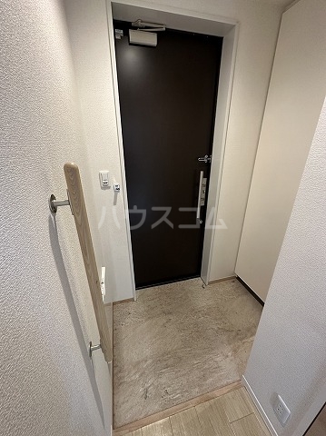 28/30 エントランス