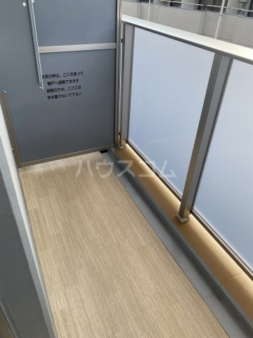 19/30 バルコニー