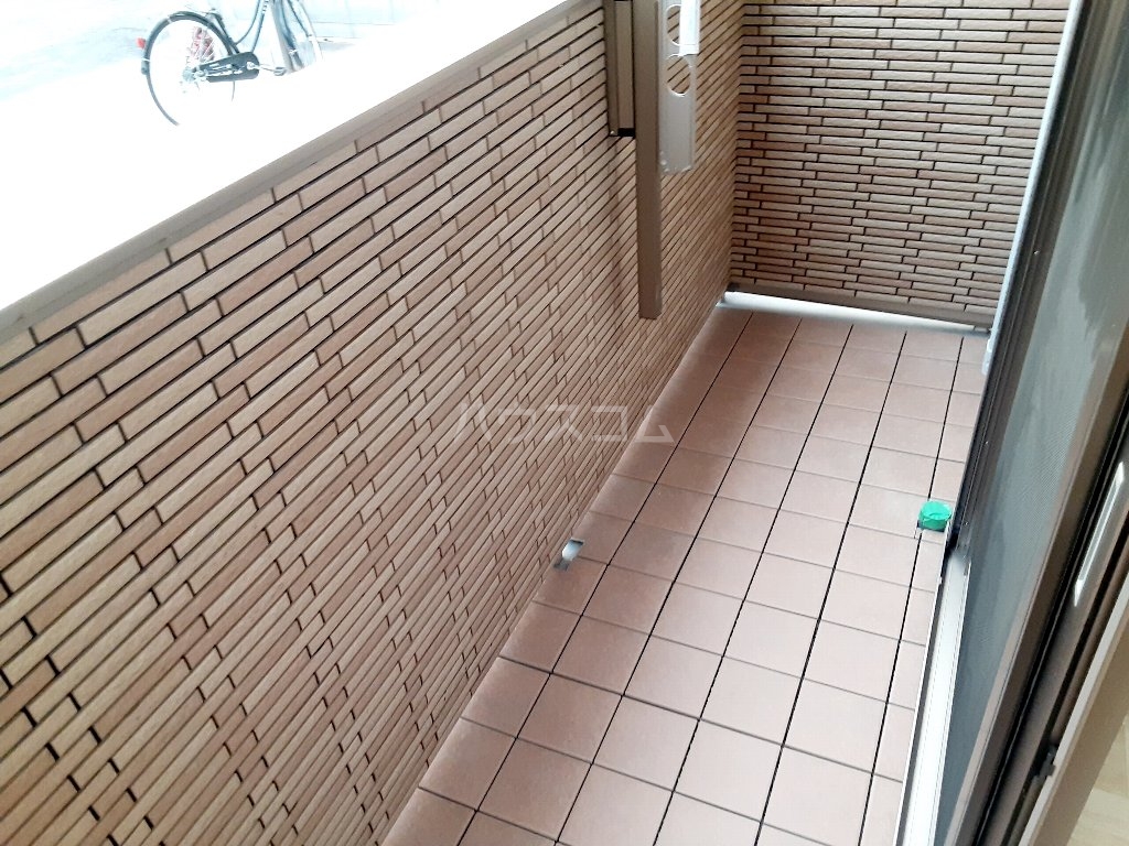 20/30 バルコニー