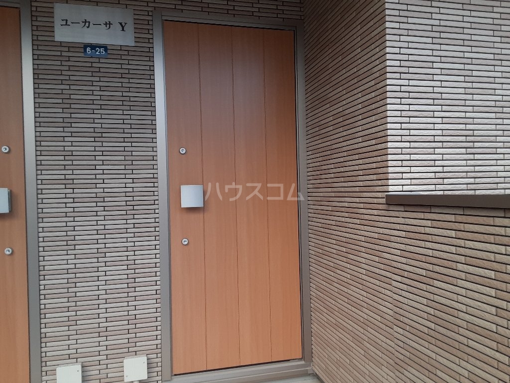 28/30 エントランス