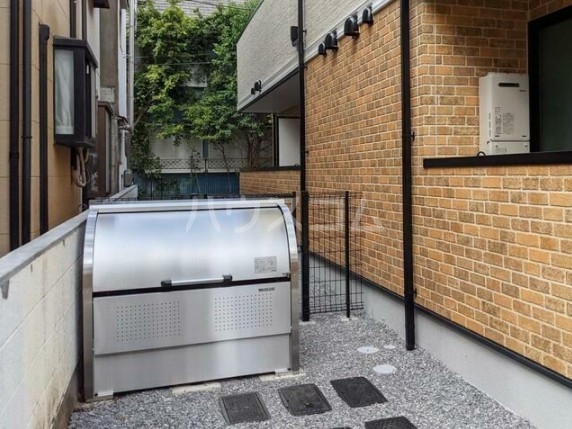 20/22 エントランス