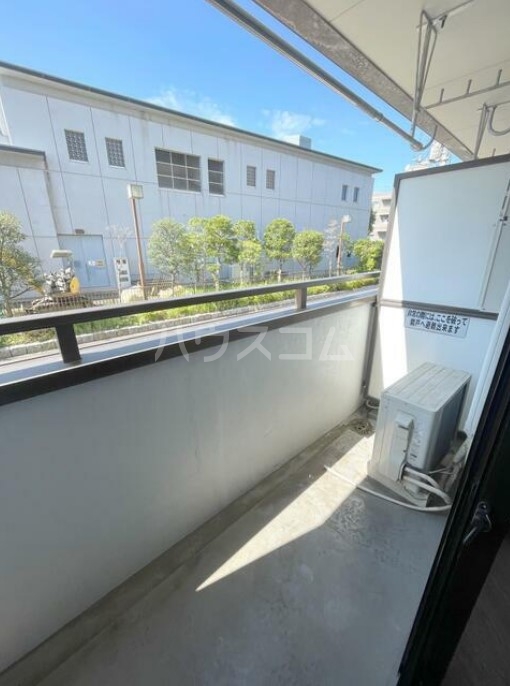 16/27 バルコニー