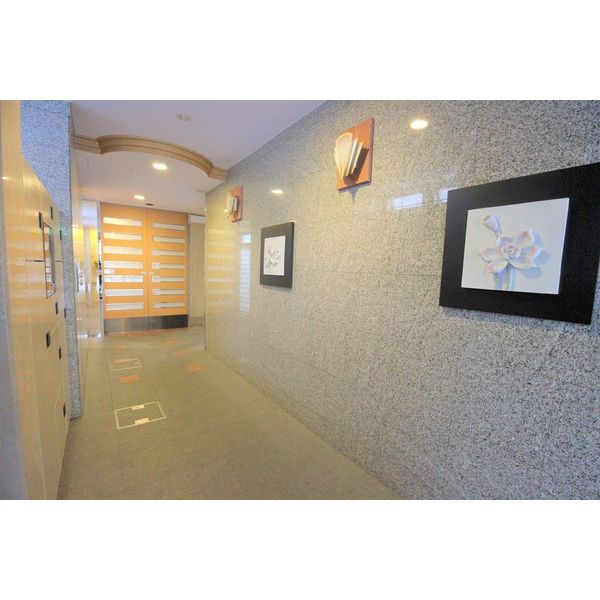 8/8 エントランス