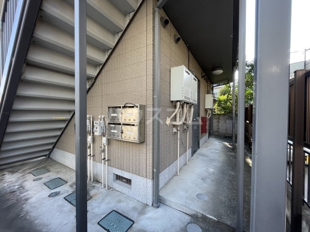 20/27 エントランス