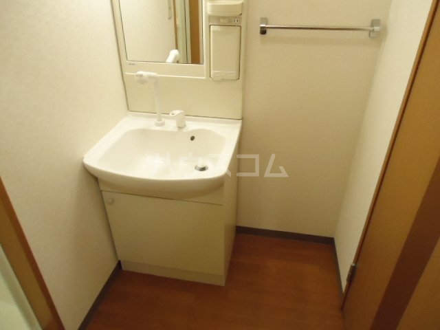 17/28 洗面