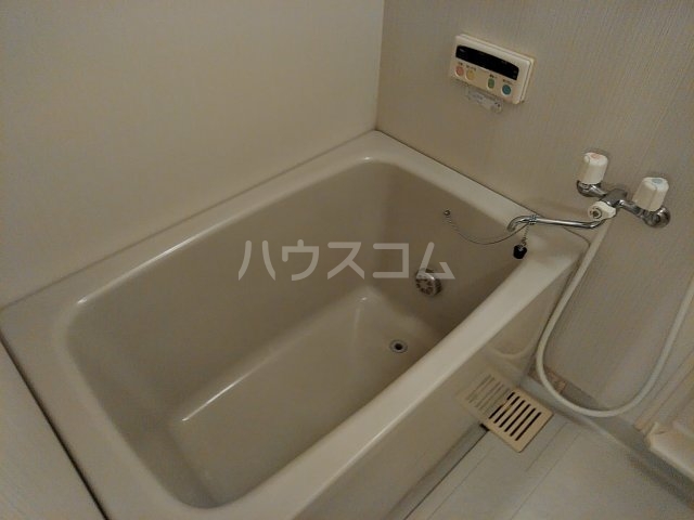 13/30 浴室
