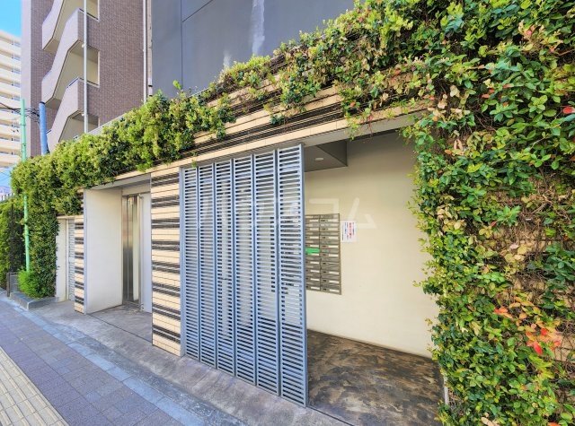 29/30 エントランス