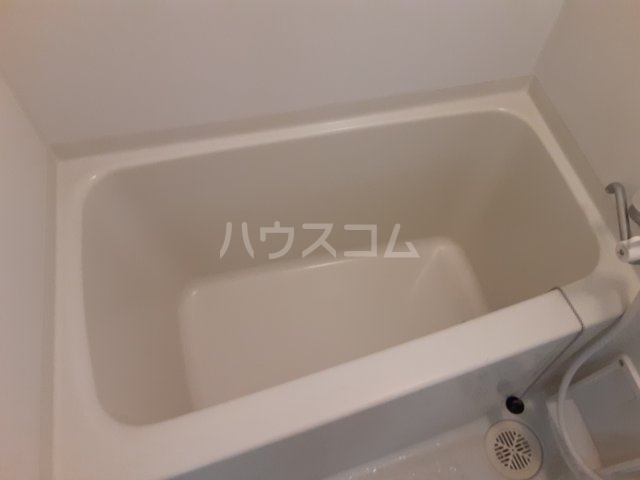 13/30 浴室