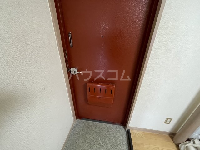 13/30 玄関