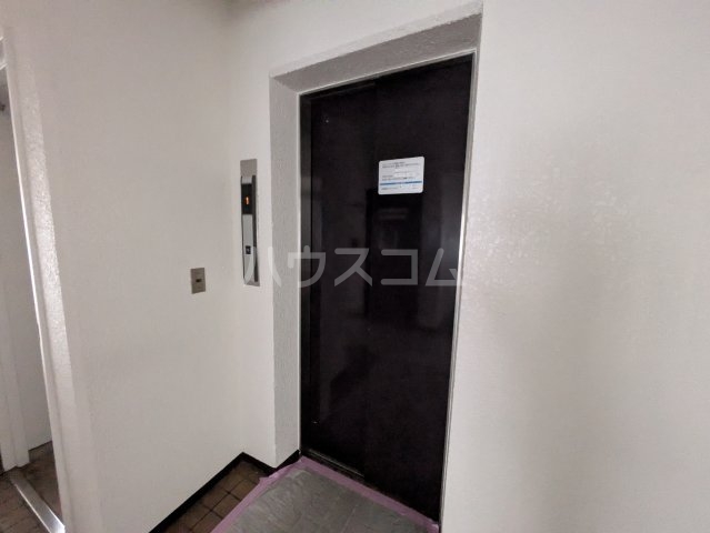 13/30 玄関