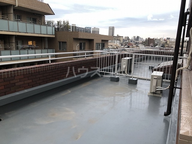 21/30 バルコニー
