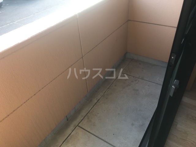 13/18 バルコニー