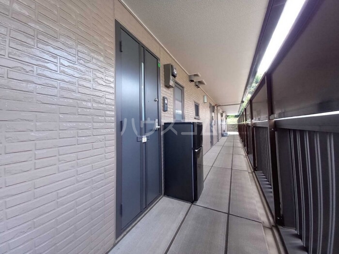 2/4 エントランス