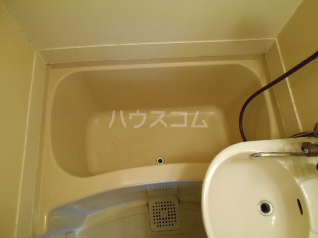 16/30 浴室