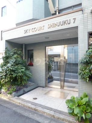 21/25 エントランス