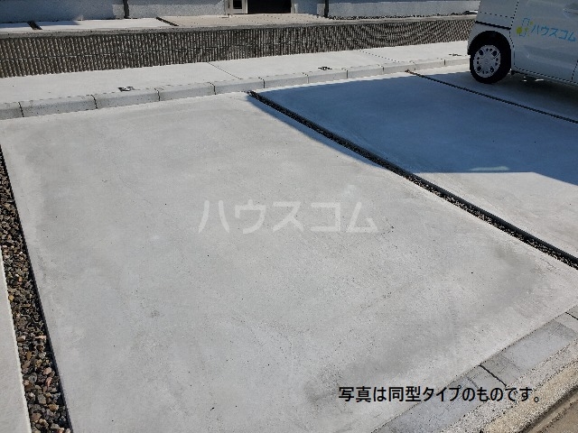 22/29 駐車場