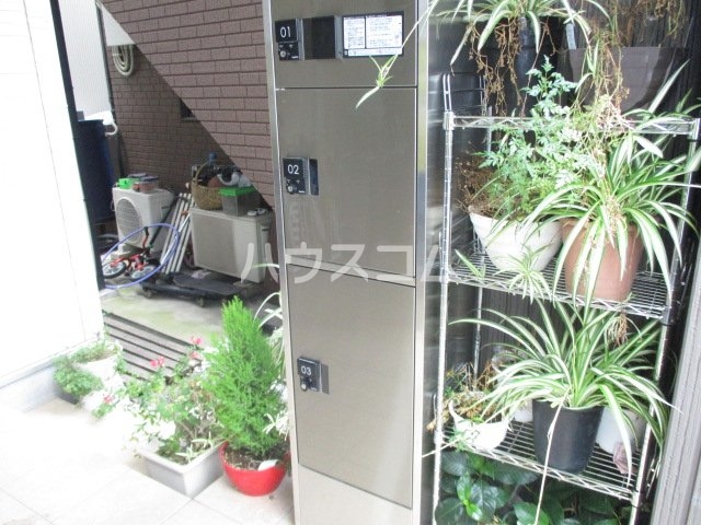 26/30 エントランス