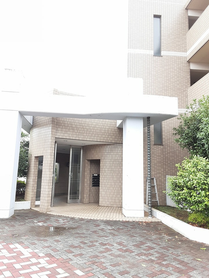 29/30 エントランス