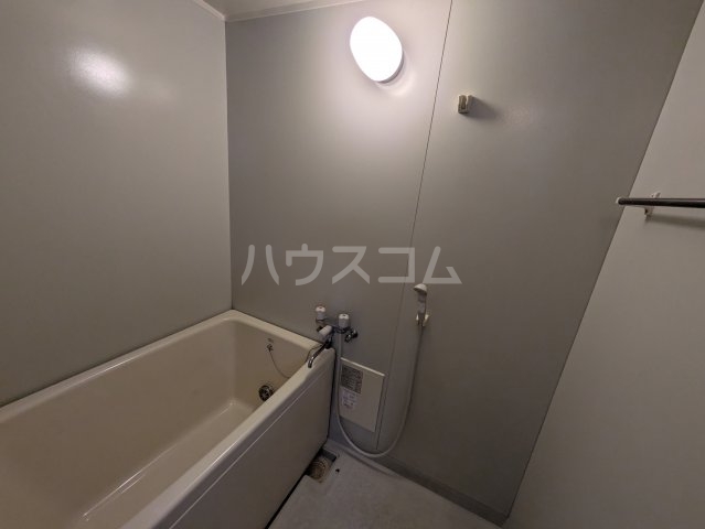 14/30 浴室