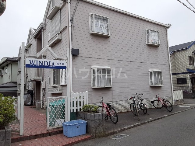 26/30 エントランス