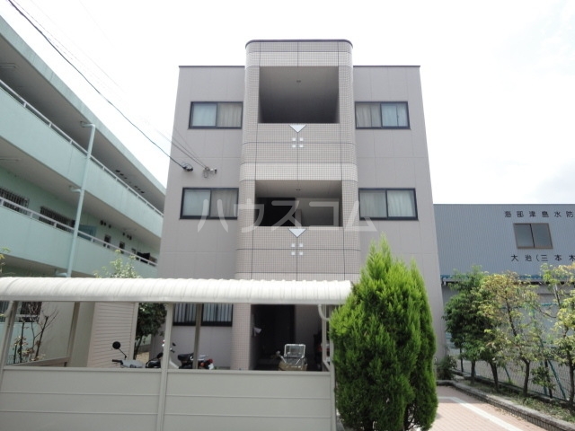 20/26 エントランス