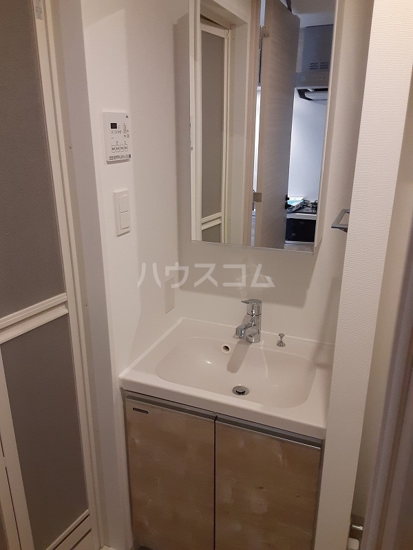 16/30 洗面