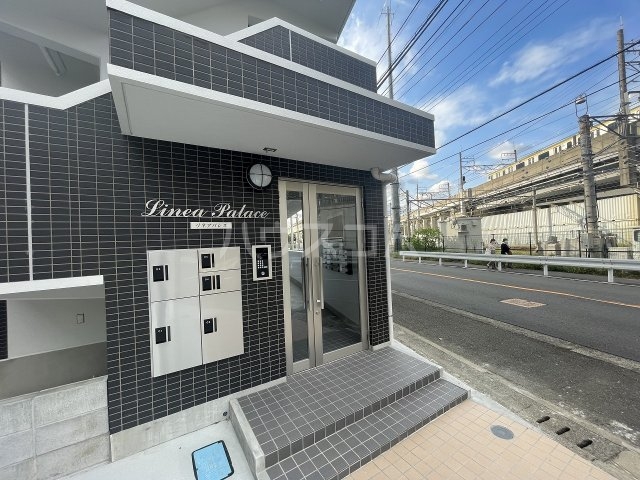 3/7 エントランス