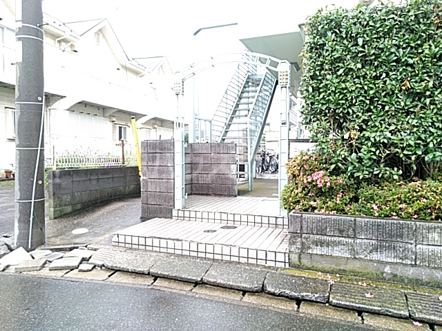 20/28 エントランス