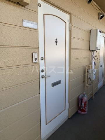 22/30 エントランス